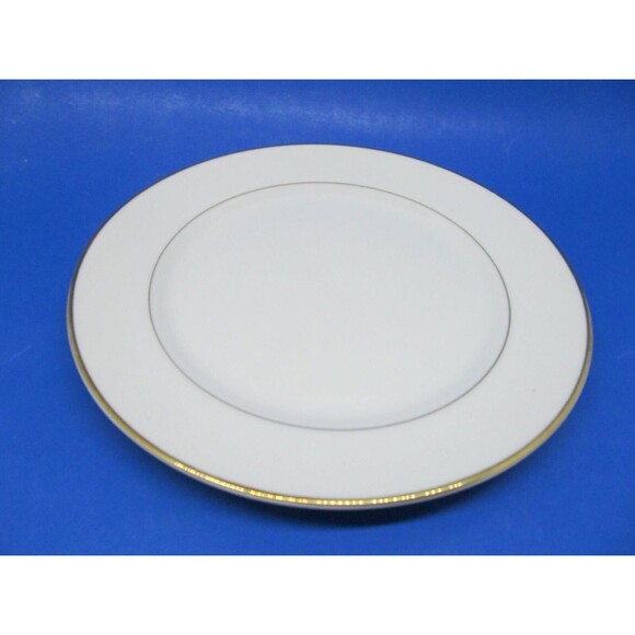 Mikasa Doric 7 1/2" Salad Plate EUC - Picture 5 of 6